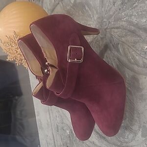 VINCE CAMUTTO WOMEN'S NEW RUBY BURGUNDY SUEDE LEATHER ANKE BOOTS 6.5 37